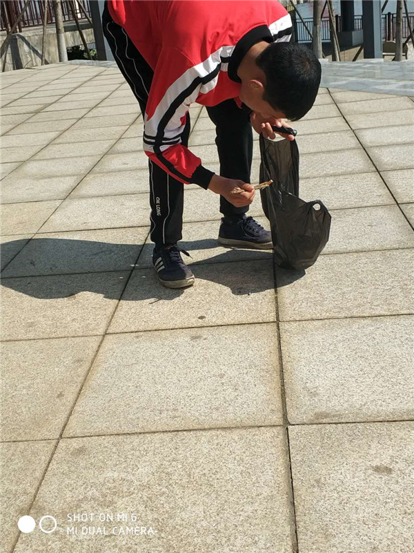 032703.jpg